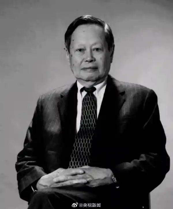 张朝阳爆冷点评：杨振宁居首，费曼紧随，霍金位列三甲？