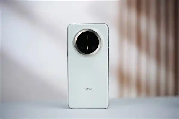 华为Mate 80系列即将登场！四款新机配色与存储全曝光