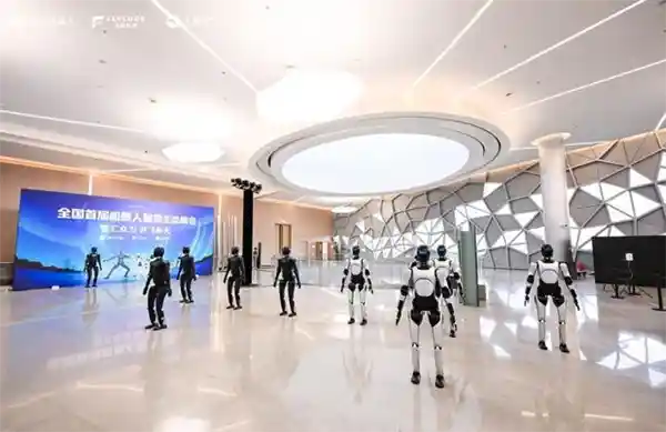 智元机器人引爆行业变革：首创租赁生态联盟，重塑智能时代从业新格局