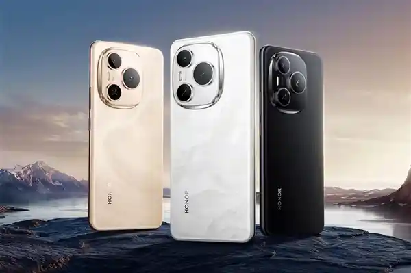 10000mAh新机来袭：荣耀刷新手机电池容量天花板