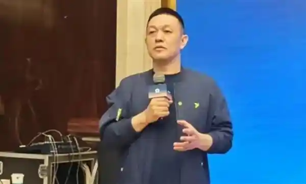网暴风暴中的李斌：免疫背后的故事