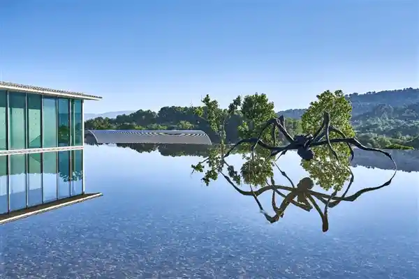 京东旅行携手UCCA Gala，高端定制游开启艺术之旅