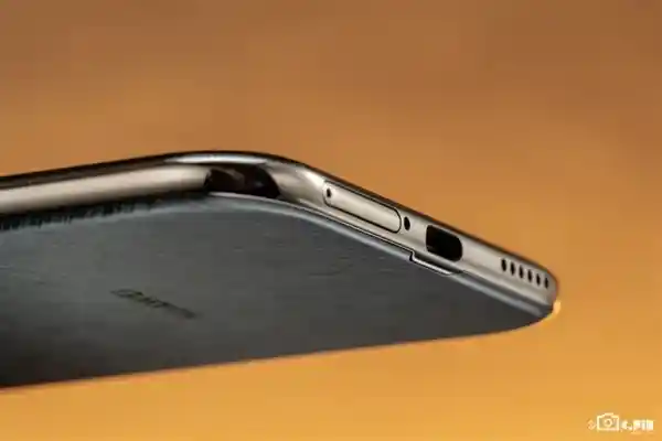 华为Mate 70 Air：被Air误读的旗舰实力