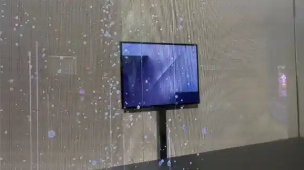 三星首款三折叠屏登场：Galaxy Z TriFold挑战华为新旗舰