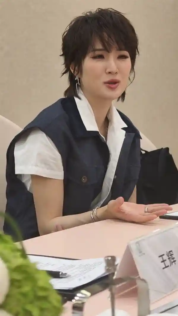 姚安娜回应华为员工抢购阿维塔：背后是情感与信任的双向奔赴