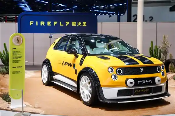 蔚来萤火虫热销风暴：3万辆交付破纪录，剑指东南亚市场