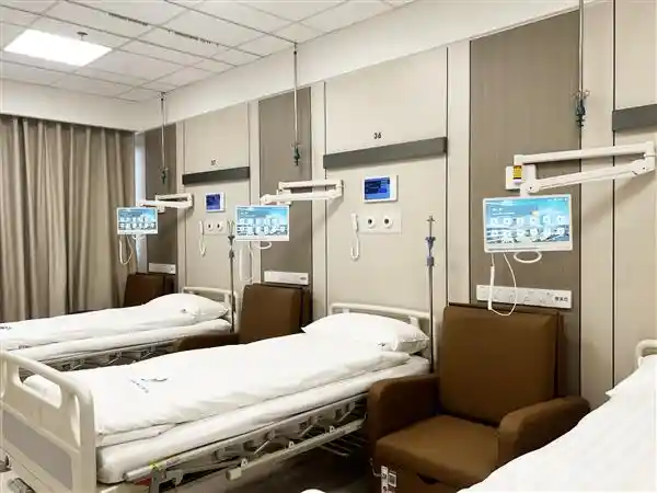 智慧病房新体验：护士响应提速，患者安心升级