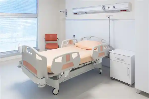 女子做磁共振两次黑屏，竟因脸上一抹彩妆