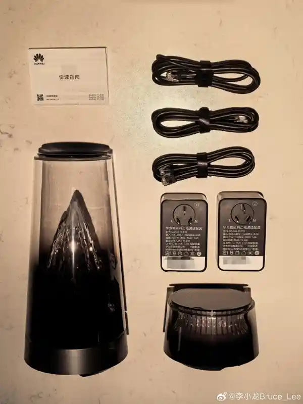 李小龙晒华为路由X3 Pro：PLC技术让大户型无网线也能畅快上网