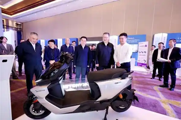 首驱科技落子柳州！华南总部+智能智造基地双引擎启动，打造新能源汽车零部件新高地