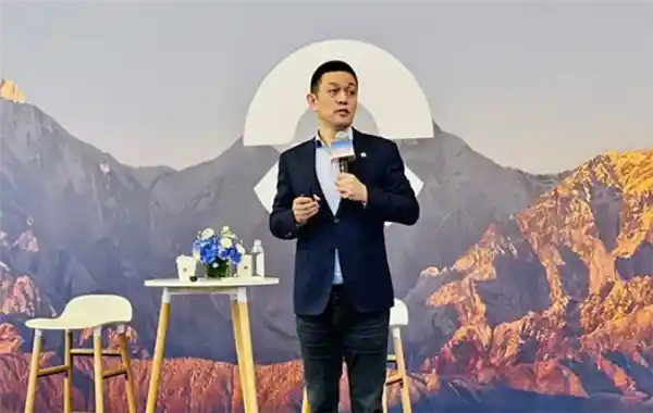 蔚来李斌独家爆料：专为中国用户打造的旗舰级大SUV即将震撼登场！