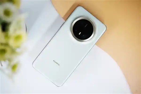 华为Mate 70系列迎全新升级！HarmonyOS NEXT 5.0.0.150带来震撼屏幕共享功能