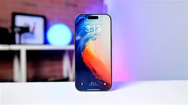 关税加持下，iPhone 16 Pro 256G成本飙升：苹果利润面临空前挑战