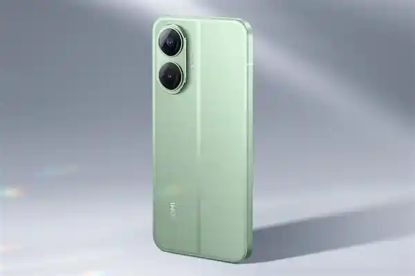 REDMI产品名遭友商致敬，卢伟冰硬核回应：欢迎抄作业，但求把产品力也抄上！