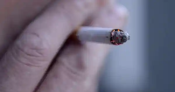 43年烟雾笼罩的家庭悲剧：妻子肺癌晚期确诊，丈夫的烟瘾成致命隐情