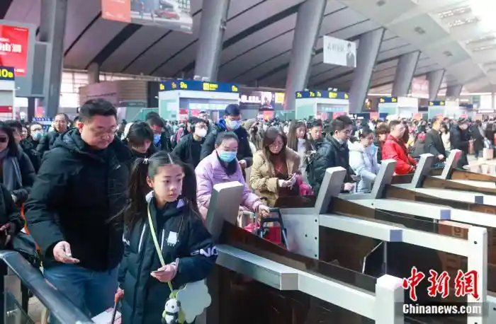 1至4月全国铁路旅客发送量破14.6亿人次，刷新历史同期纪录