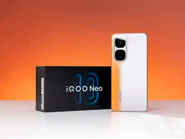 买芯送机新玩法！iQOO推出2000元档骁龙8至尊版神机，性价比炸裂