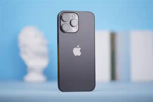残值高出45%！揭秘苹果iPhone为何更胜一筹，安卓用户酸了