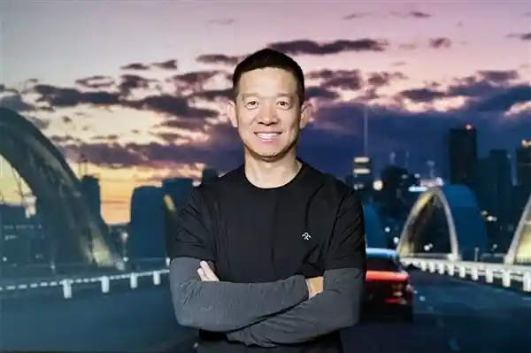 甘薇首曝8年未见贾跃亭：孩子抚养费需还清债务才能支付