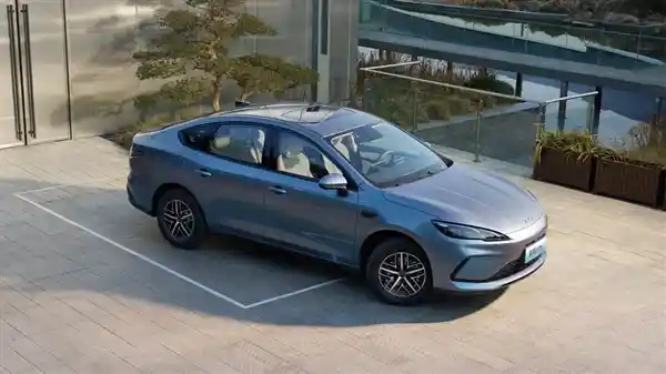 比亚迪海豹05/06 DM-i重磅升级：长续航版来袭，起售价仅8.98万！