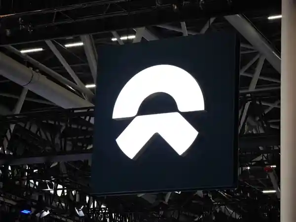 蔚来多账号因侮辱诋毁被判道歉赔偿，维权所得将全部捐赠